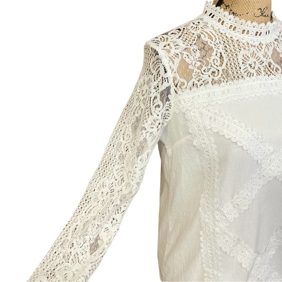 White Lace Long Sleeve Mock Neck Blouse Size M - Picture 6 of 10